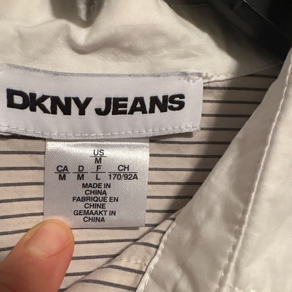 Striped dkny shirt size M-L pls see pic of missing button on cuff - Picture 5 of 7